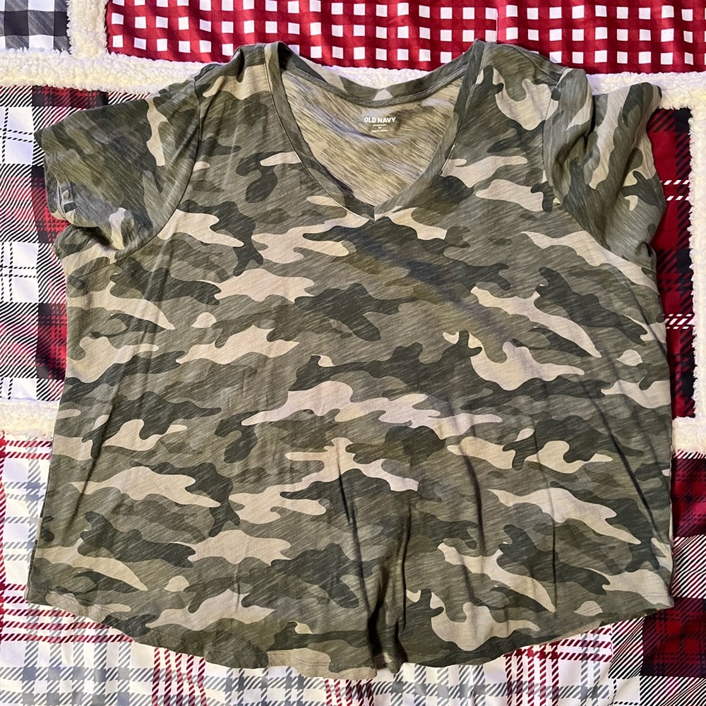 Set of 2 womens shirts
